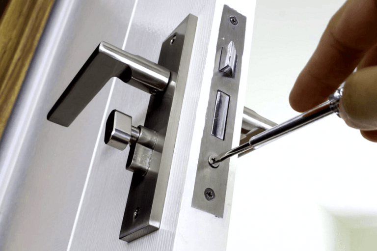 Razones para instalar cerraduras empotradas en tu puerta principal